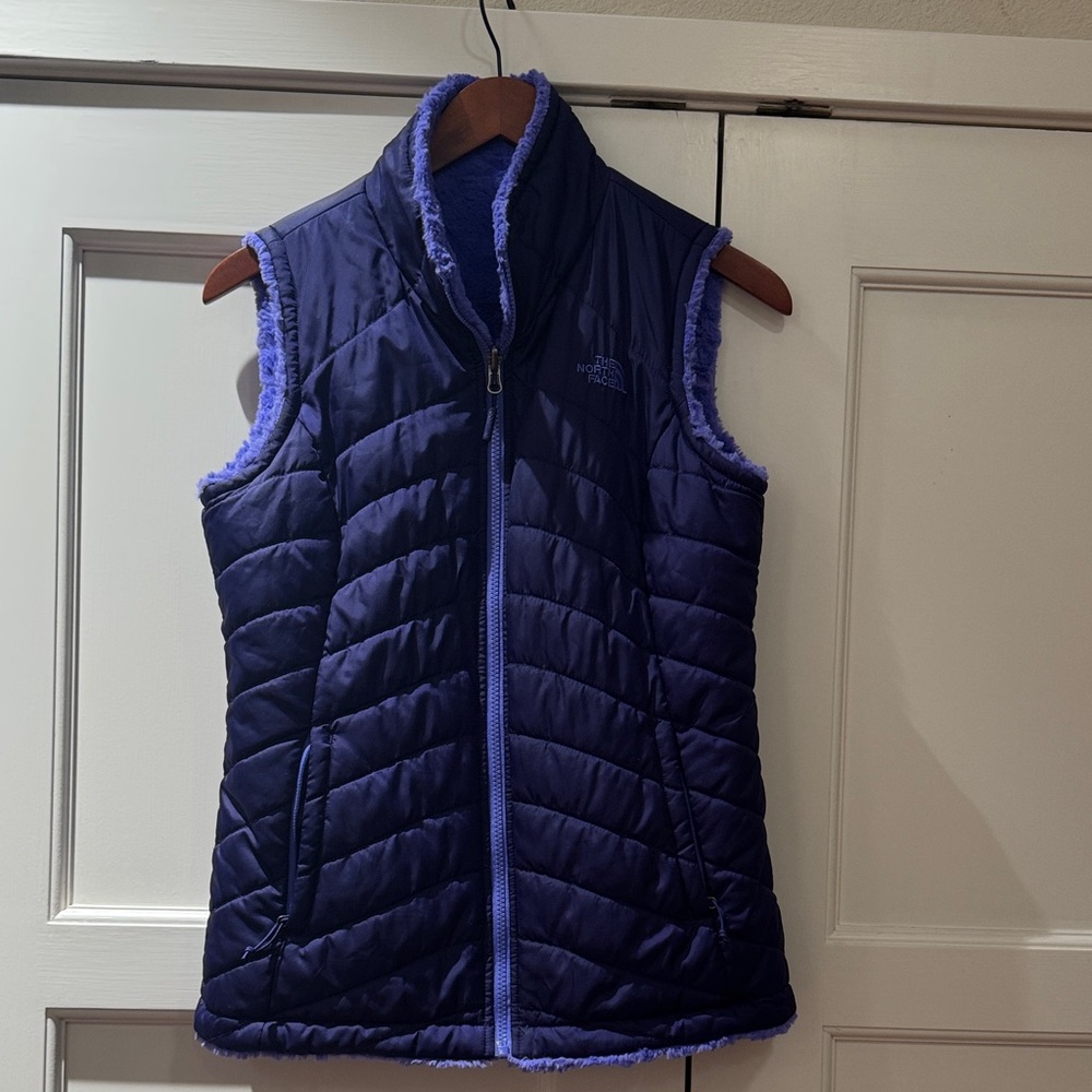 The North Face Women's Purple Quilted reversible Vest size M